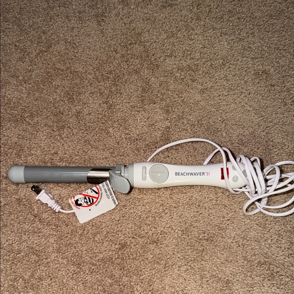 The Beachwaver Co. White and Gray Hair Curler